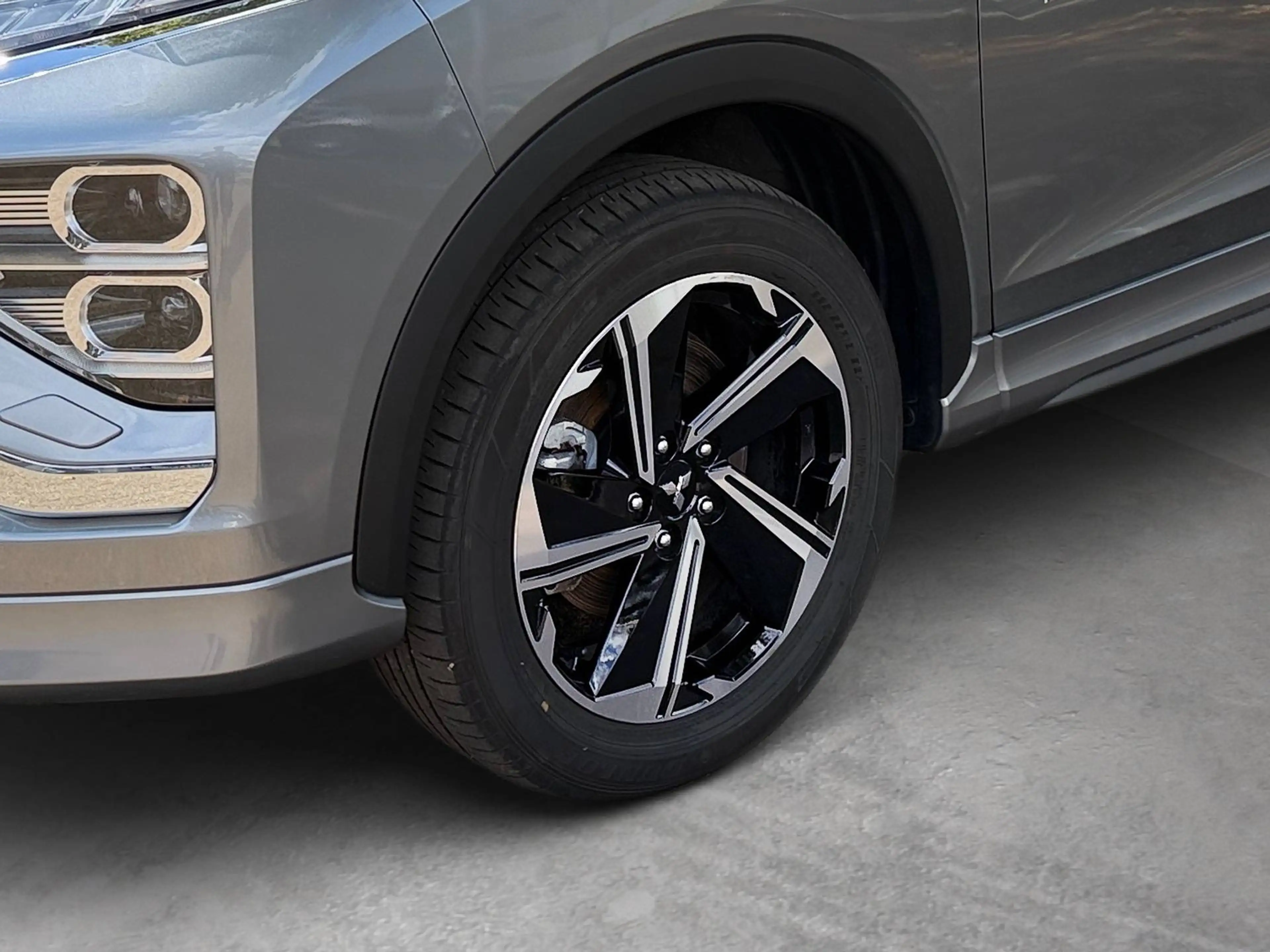 Mitsubishi Eclipse Cross Eclipse Cross Plug-In Hybrid Plug-In Hybrid 4WD Select — photo 6