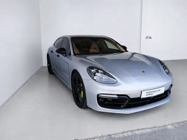 Porsche Panamera 4 E-Hybrid Sport Turismo Ansicht 3