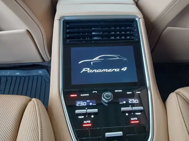 Porsche Panamera 4 E-Hybrid Sport Turismo Ansicht 16