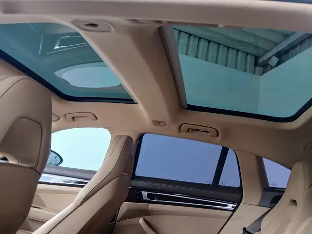 Porsche Panamera 4 E-Hybrid Sport Turismo Ansicht 28