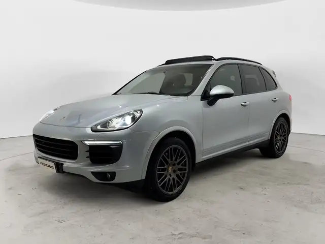 Porsche Cayenne PLATINUM 262CV