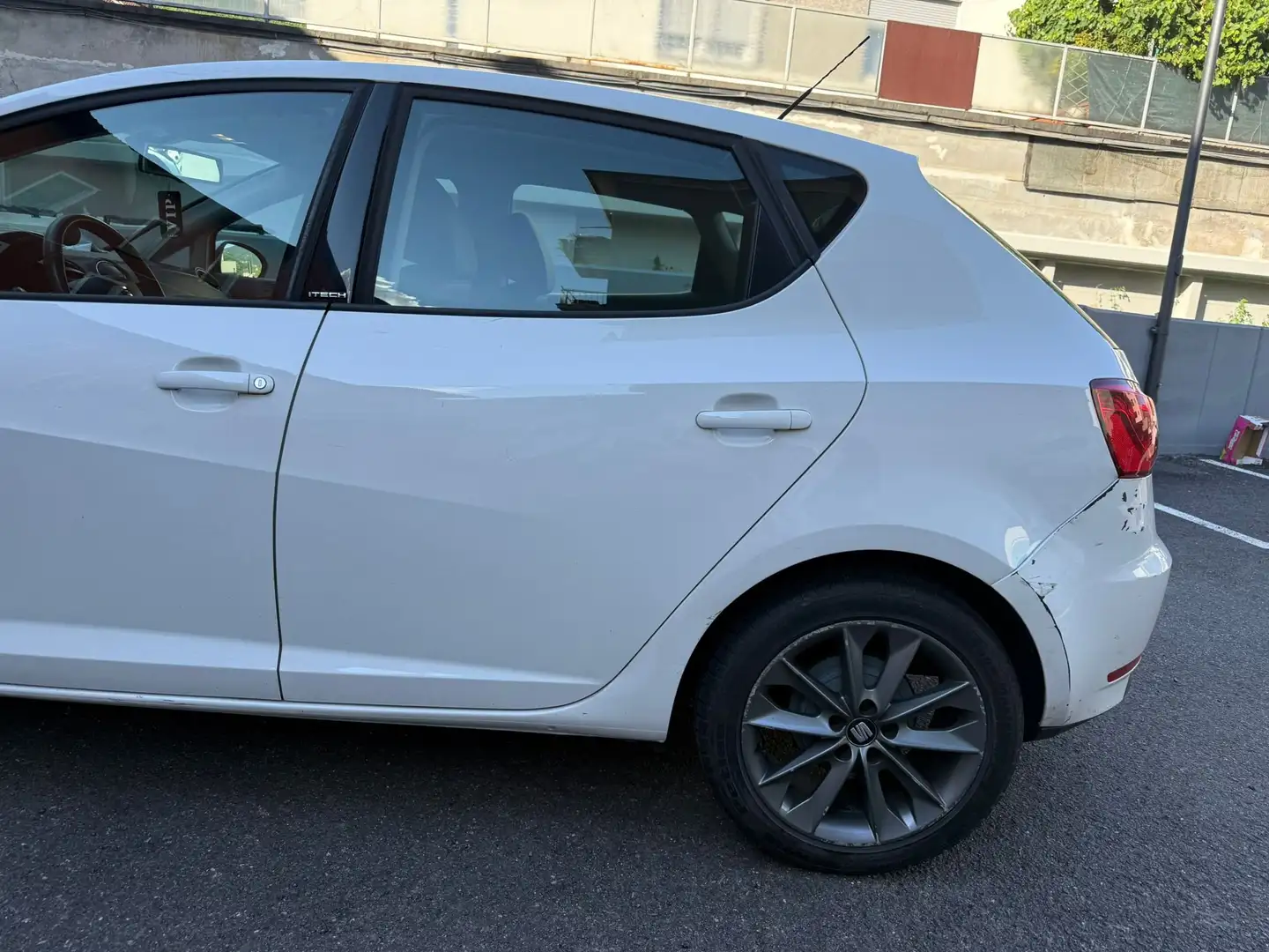 SEAT Ibiza 1200 TDI HIGH TECH Bianco - 2