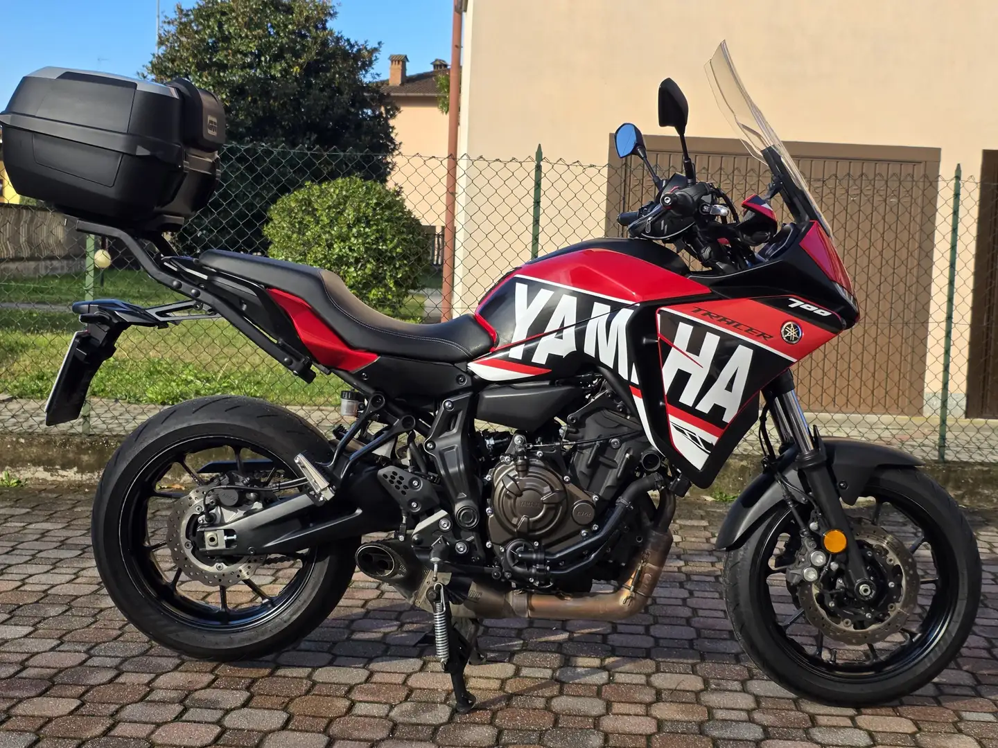 Yamaha Tracer 7 Rosso - 2