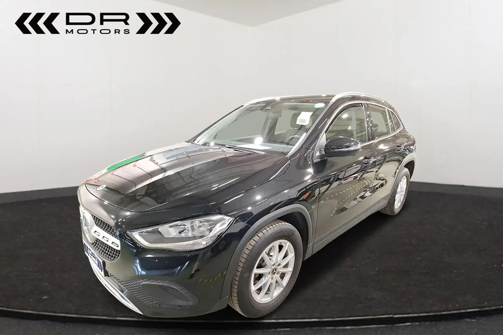 Mercedes-Benz GLA 200 2.0 GLA BUSINESS SOLUTIONS 7-GTRONIC - LED - NA... Zwart - 1