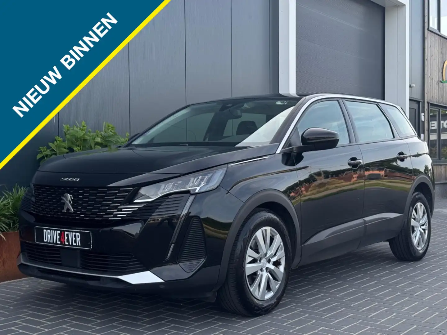 Peugeot 5008 1.2 PT Active Pack M22 NAVI CAMERA CLIMATE PDC ELE Zwart - 1