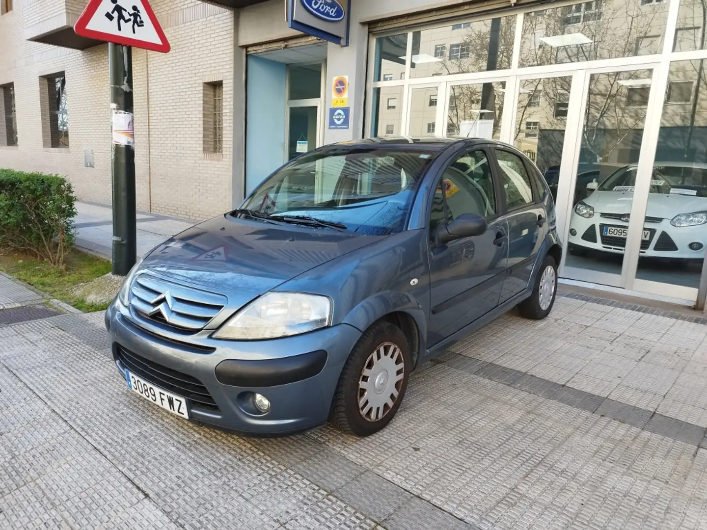 Citroen C3 1.4i SX Plus Grau - 2