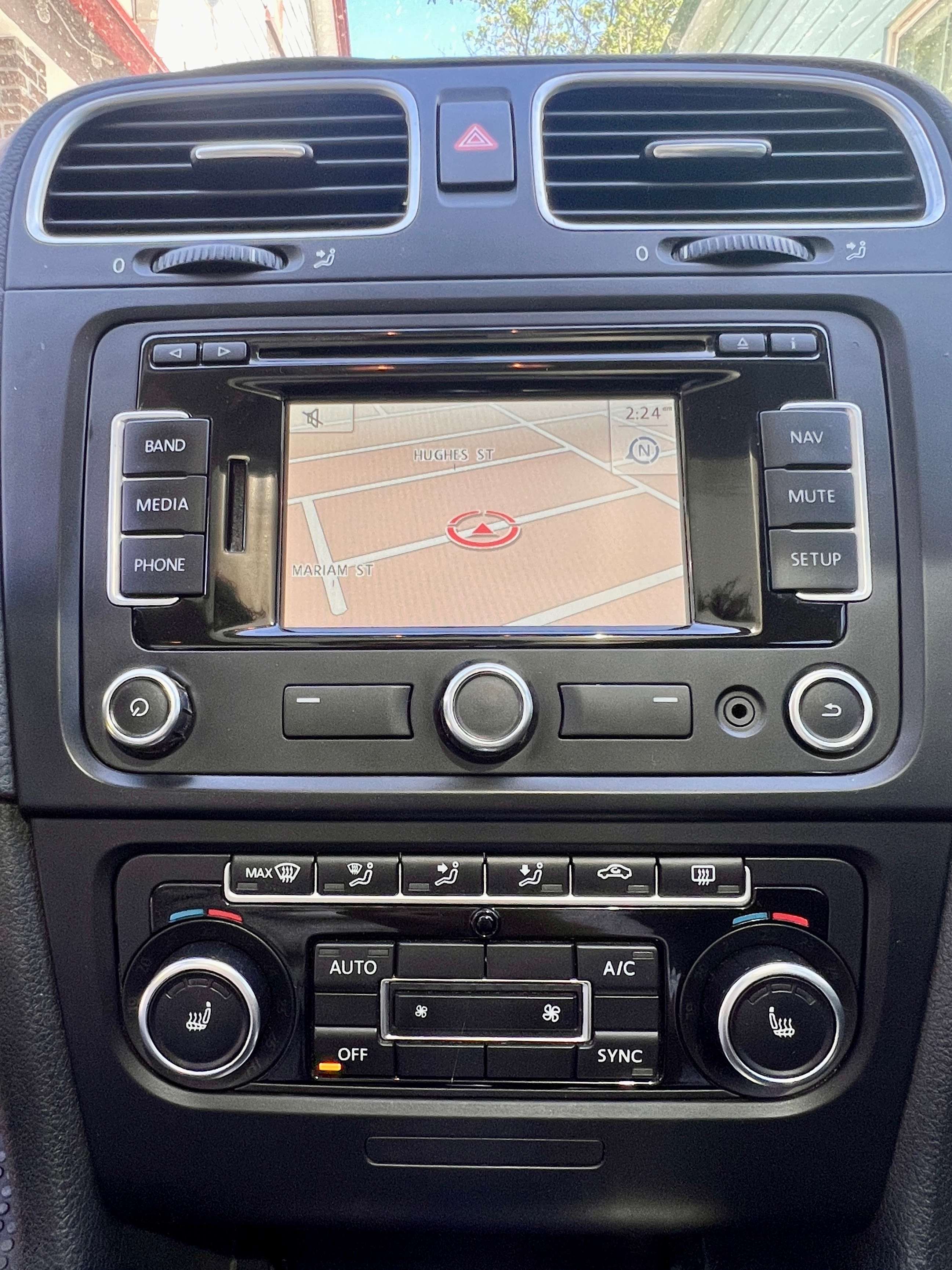 2014 Volkswagen Golf Trendline thumb 7