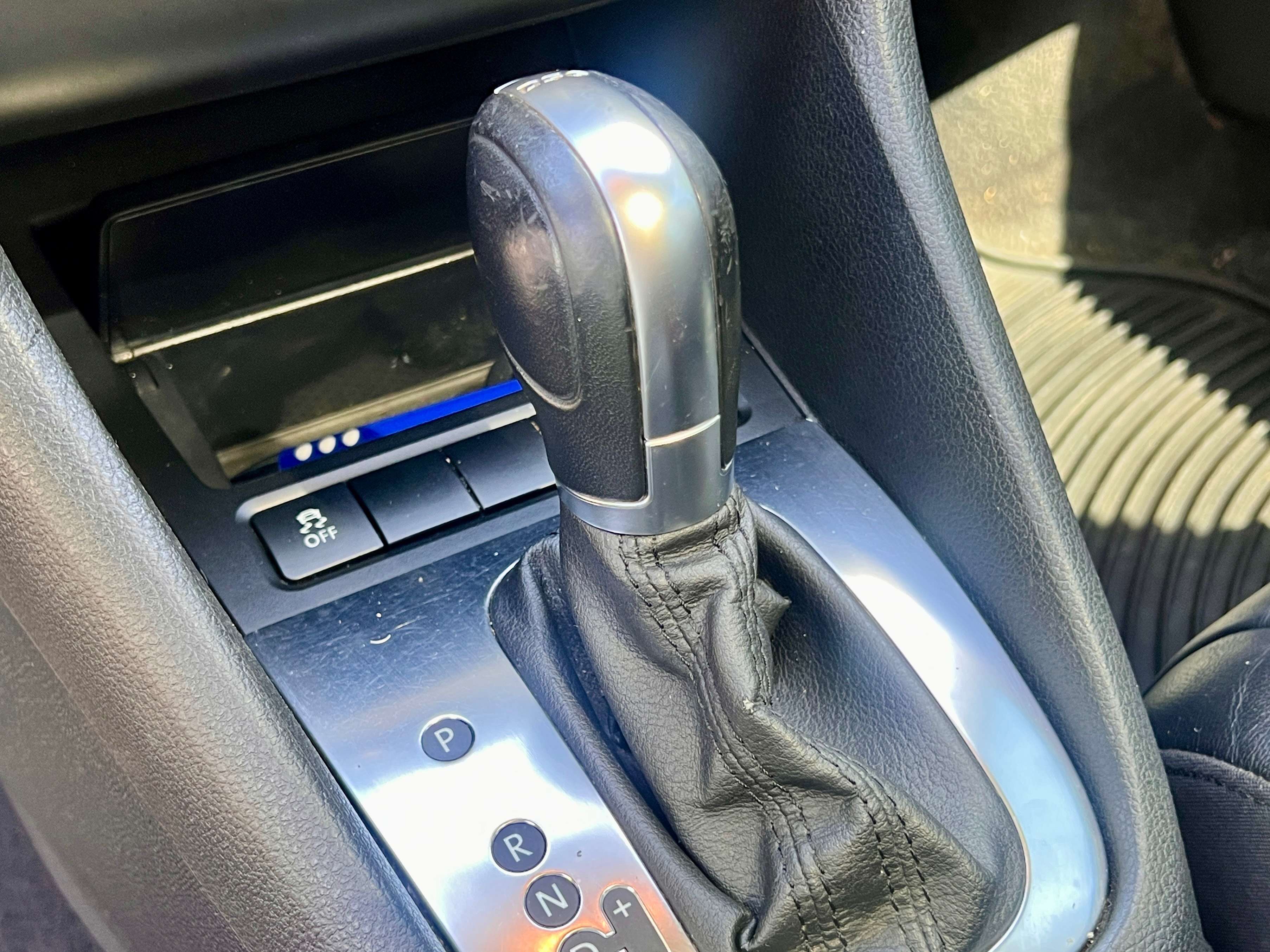 2014 Volkswagen Golf Trendline thumb 6