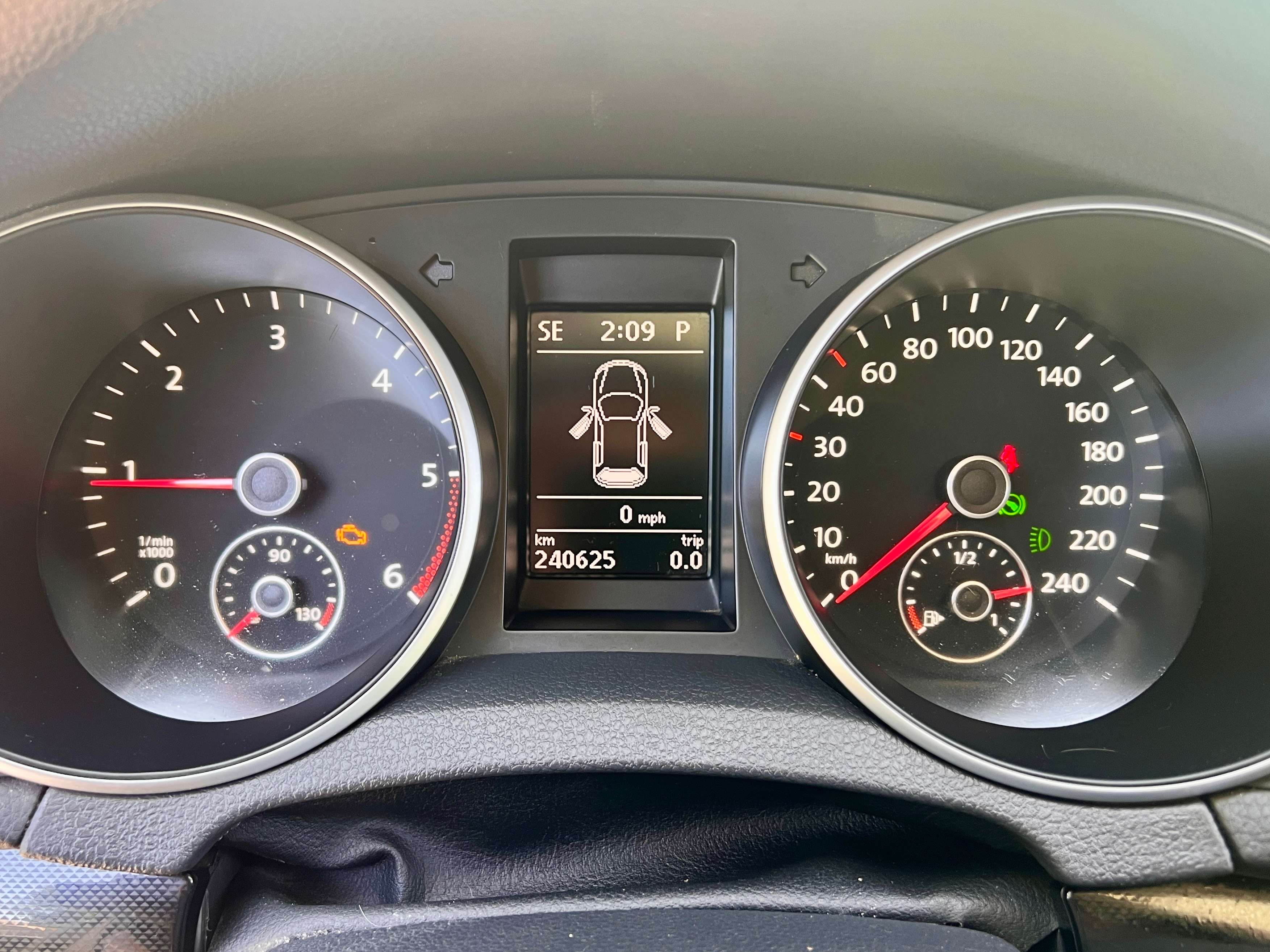 2014 Volkswagen Golf Trendline thumb 11