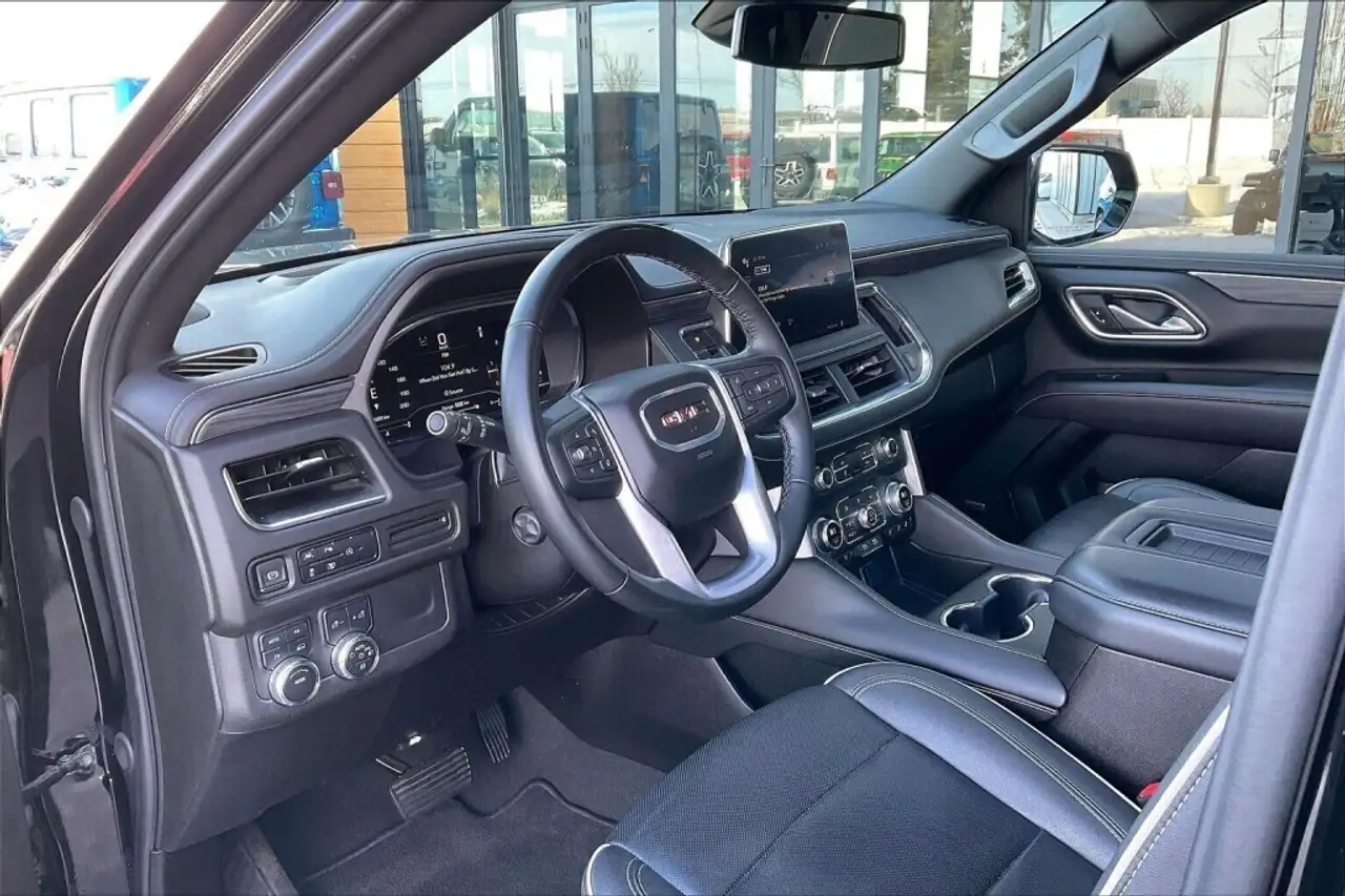 GMC Yukon снимка GMC Yukon