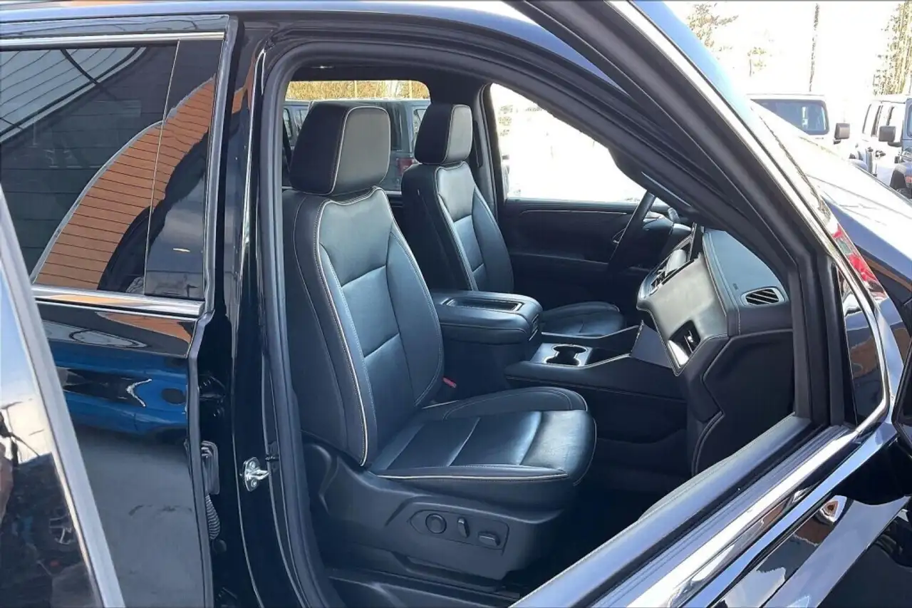 GMC Yukon снимка GMC Yukon