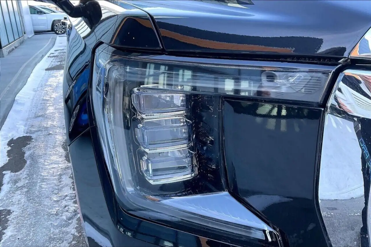 GMC Yukon снимка GMC Yukon