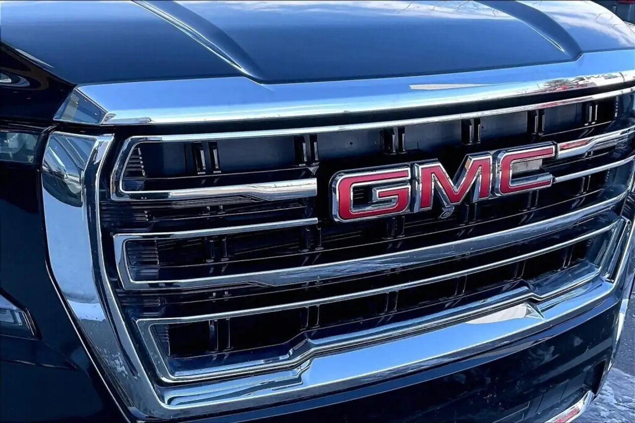 GMC Yukon снимка GMC Yukon