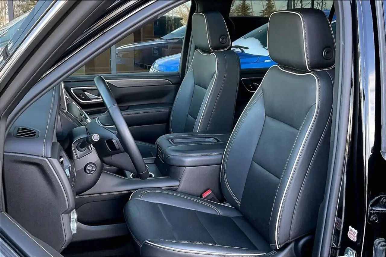 GMC Yukon снимка GMC Yukon