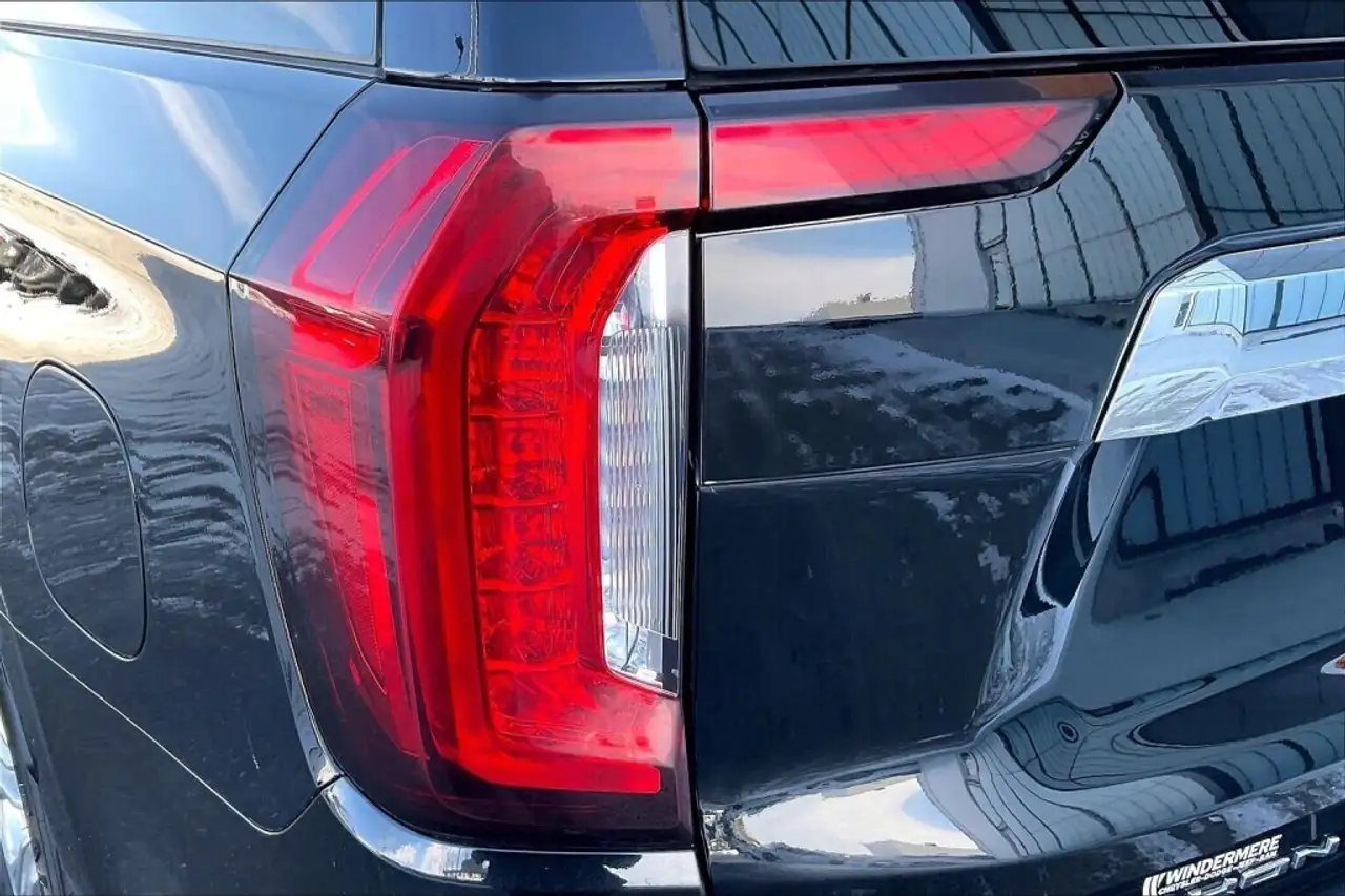 GMC Yukon снимка GMC Yukon