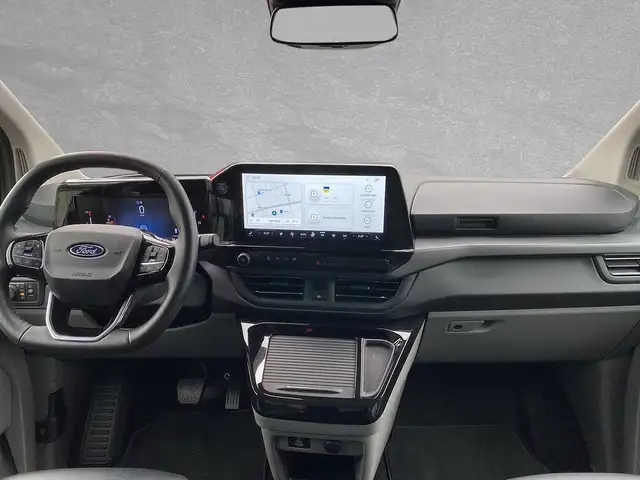 Ford Tourneo Custom view 4