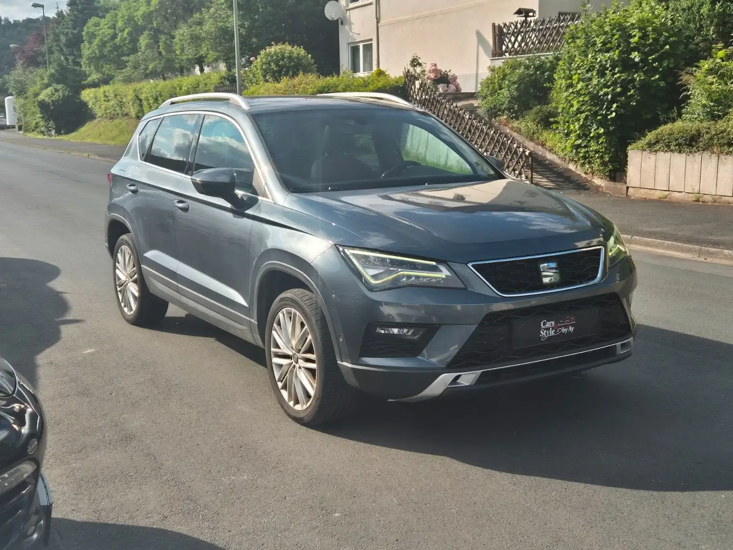SEAT Ateca Xcellence 1,4 TSI DSG AHK/ACC/Pano/Keyless Gris - 1