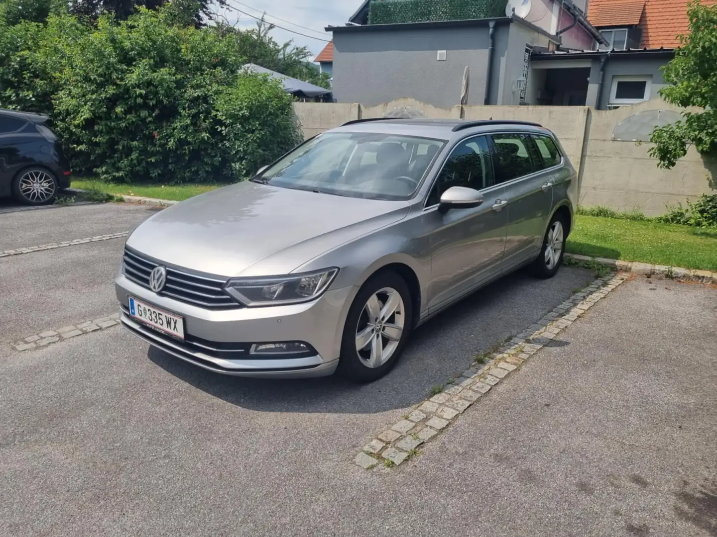 Volkswagen Passat Variant Passat Variant Highline 2,0 TDI SCR DSG Highline Silber - 1
