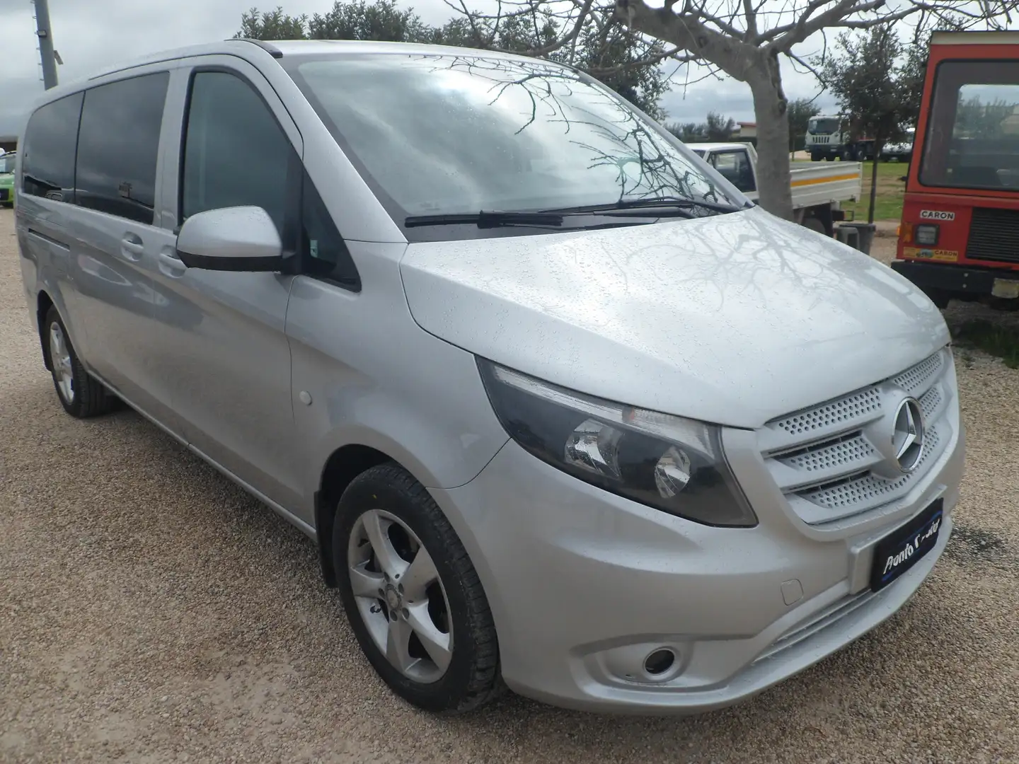 Mercedes-Benz Vito 9 posti extralong Argent - 2