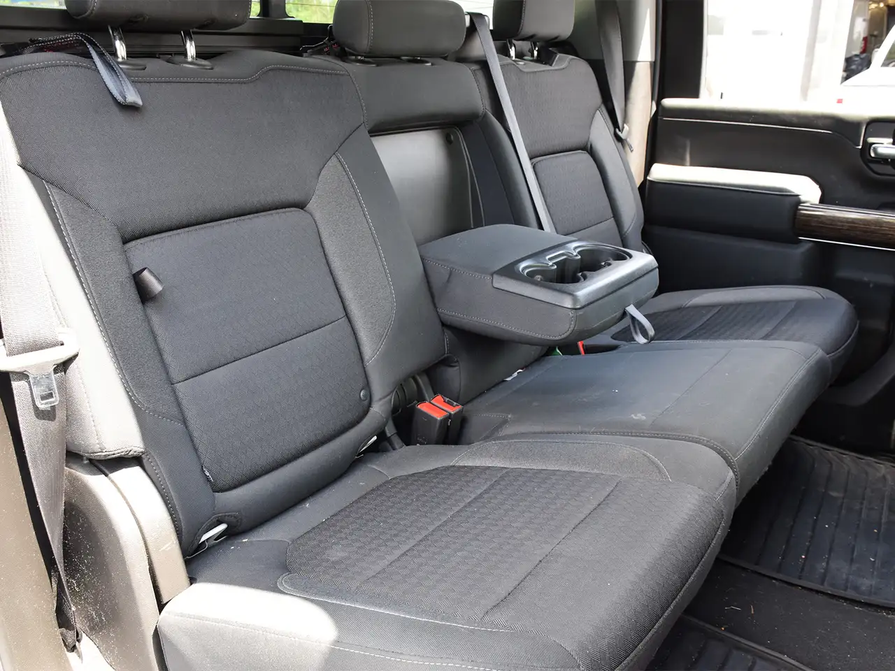 GMC Sierra 3500HD снимка GMC Sierra 3500HD