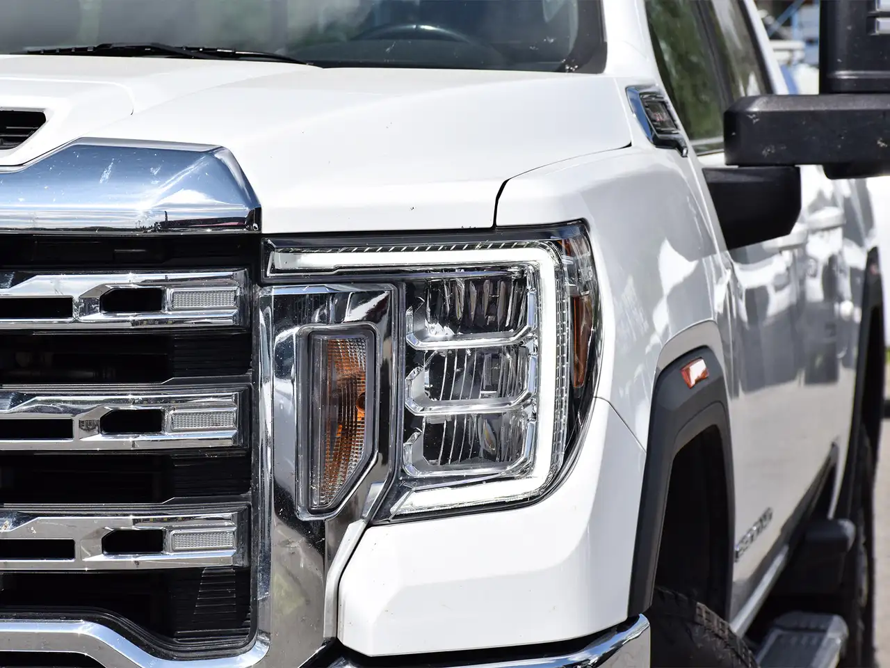 GMC Sierra 3500HD снимка GMC Sierra 3500HD