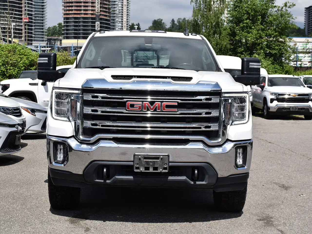 GMC Sierra 3500HD снимка GMC Sierra 3500HD