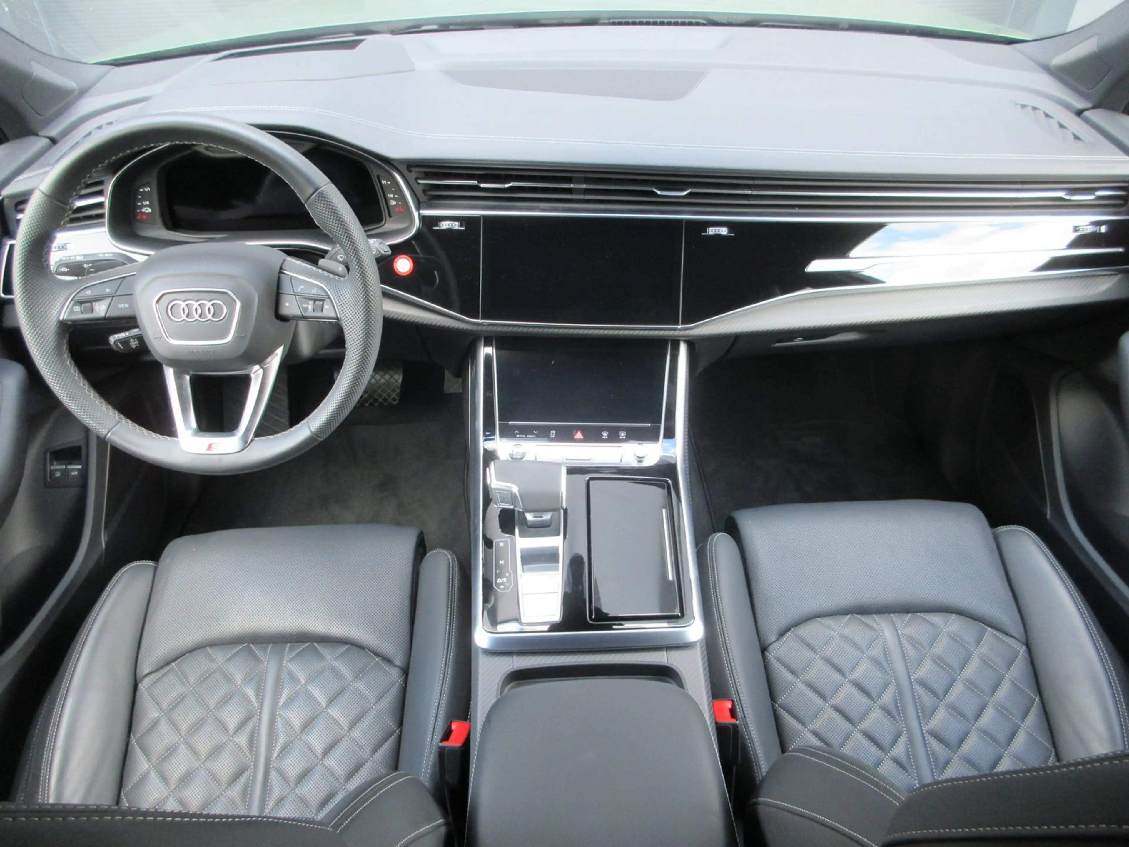 Audi Q7 60 TFSI e quattro 360 kW — photo 7