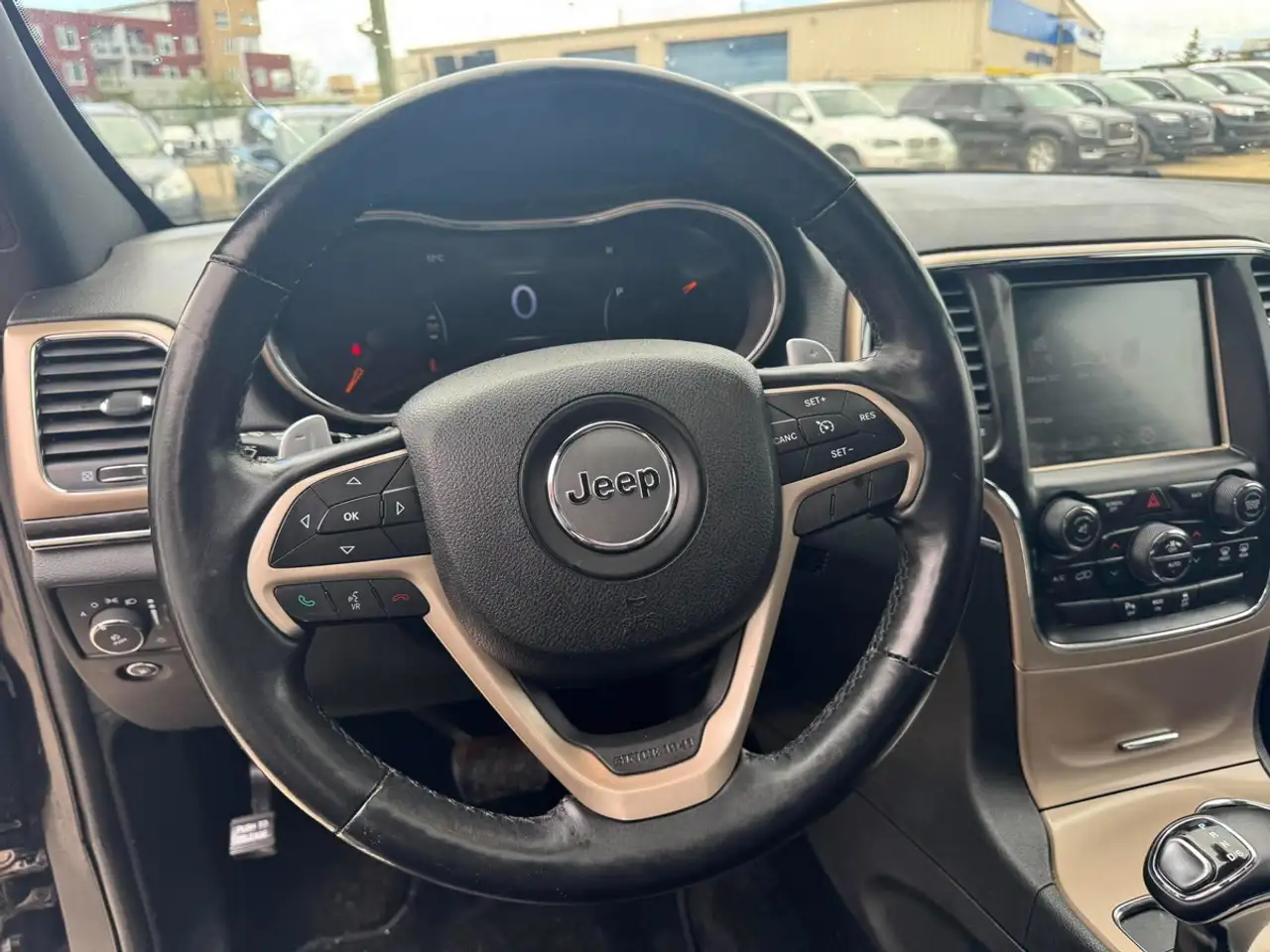Jeep Grand Cherokee снимка Jeep Grand Cherokee