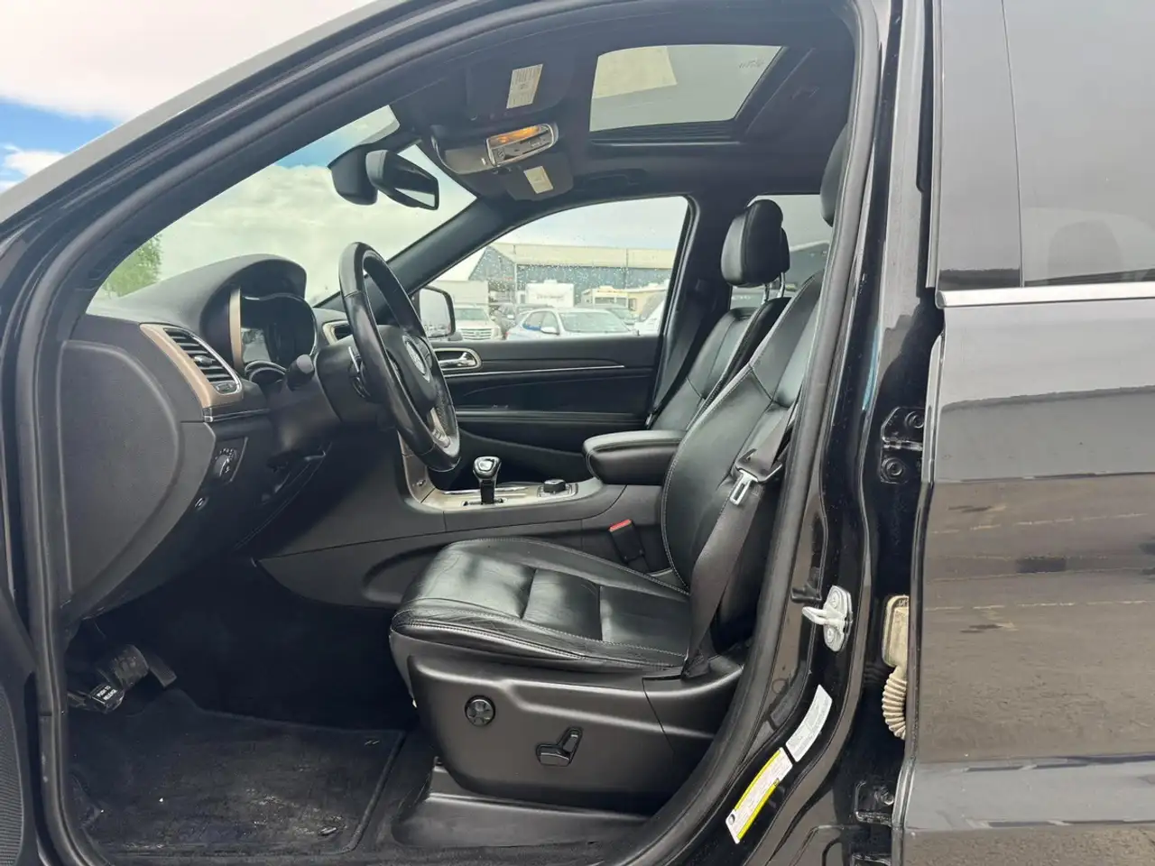 Jeep Grand Cherokee снимка Jeep Grand Cherokee