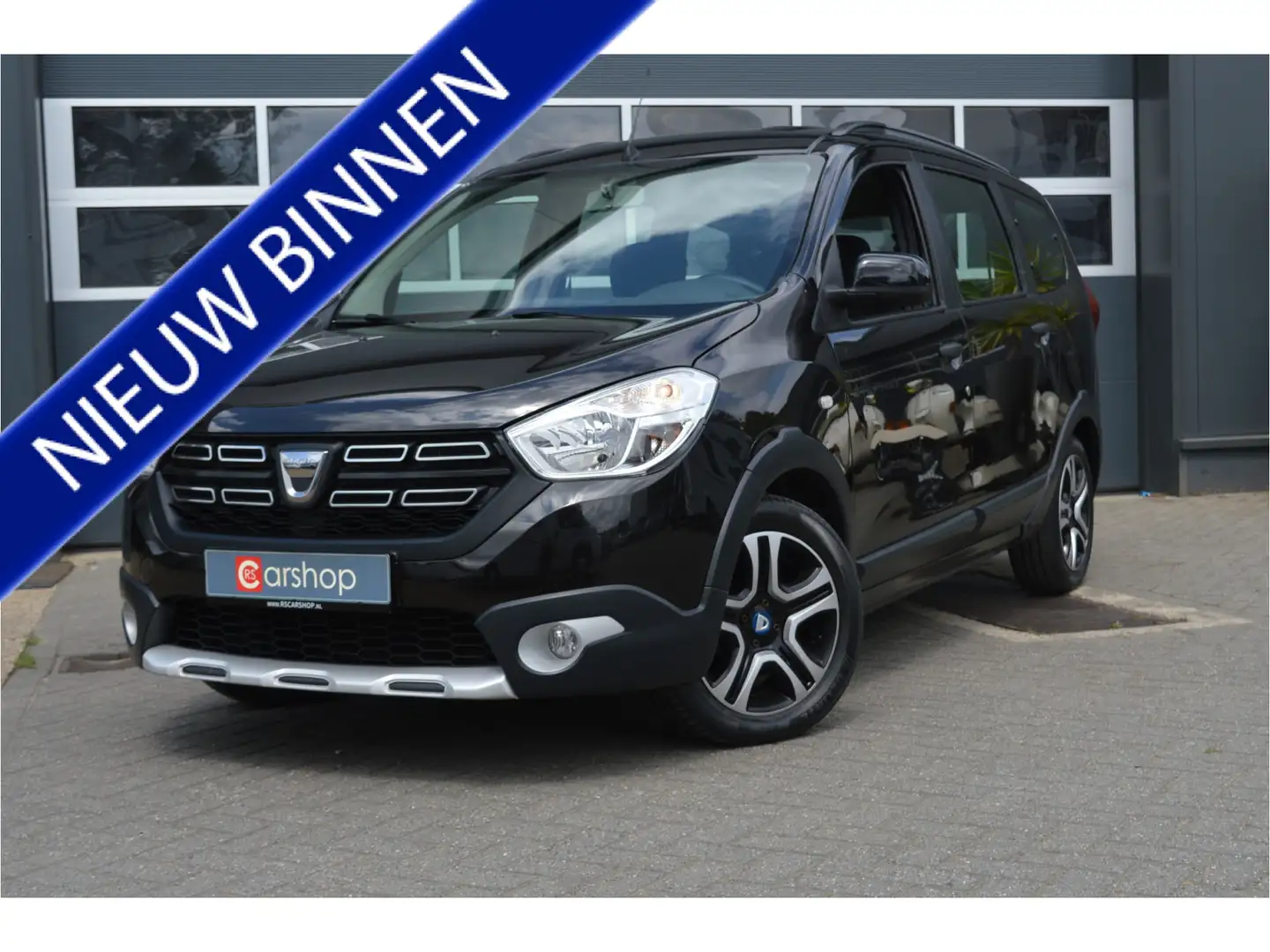 Dacia Lodgy 1.3 TCe Stepway Serie Limitee 15th Anniversary 7p. Zwart - 1