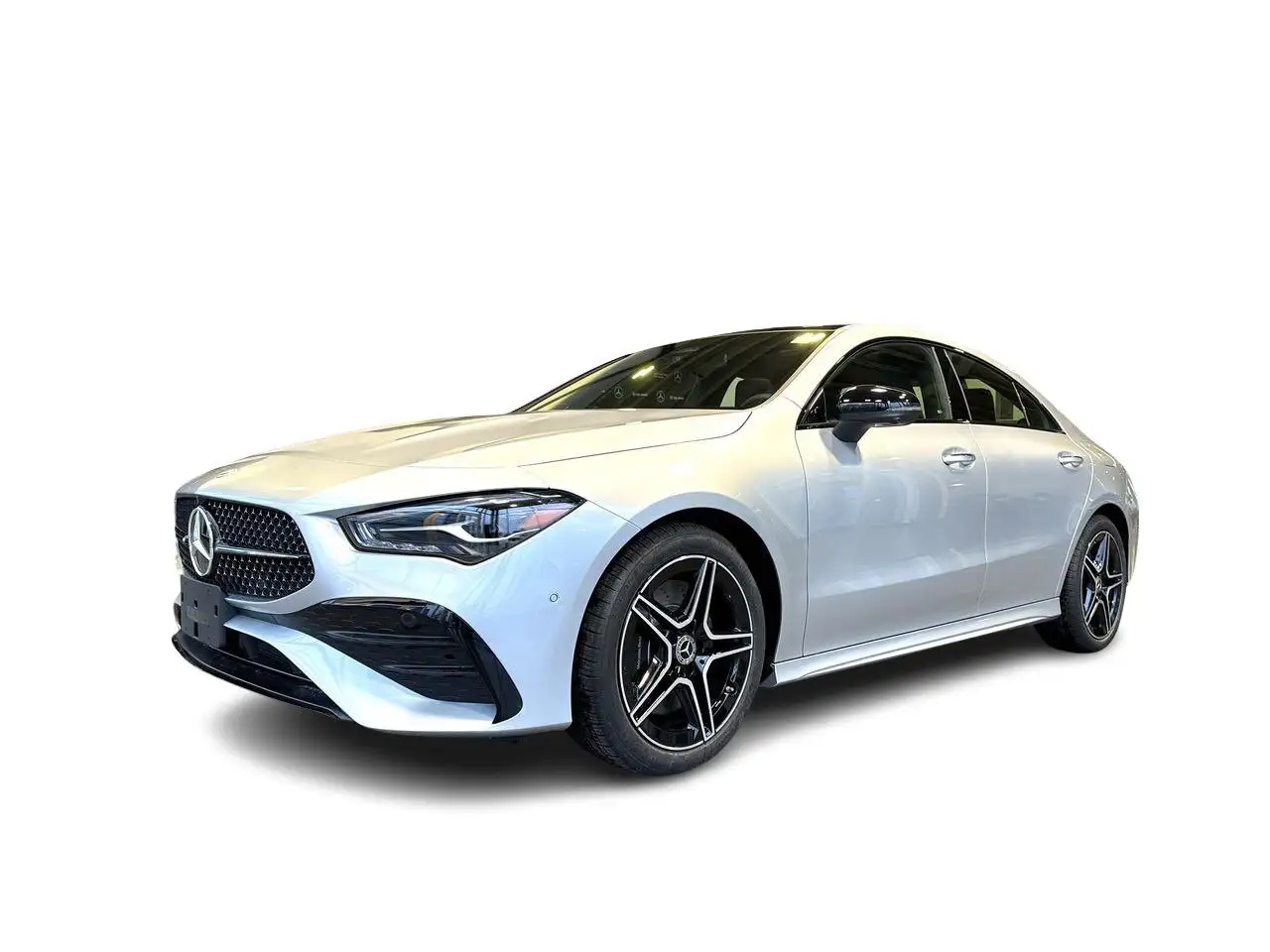 Mercedes-Benz CLA снимка Mercedes-Benz CLA