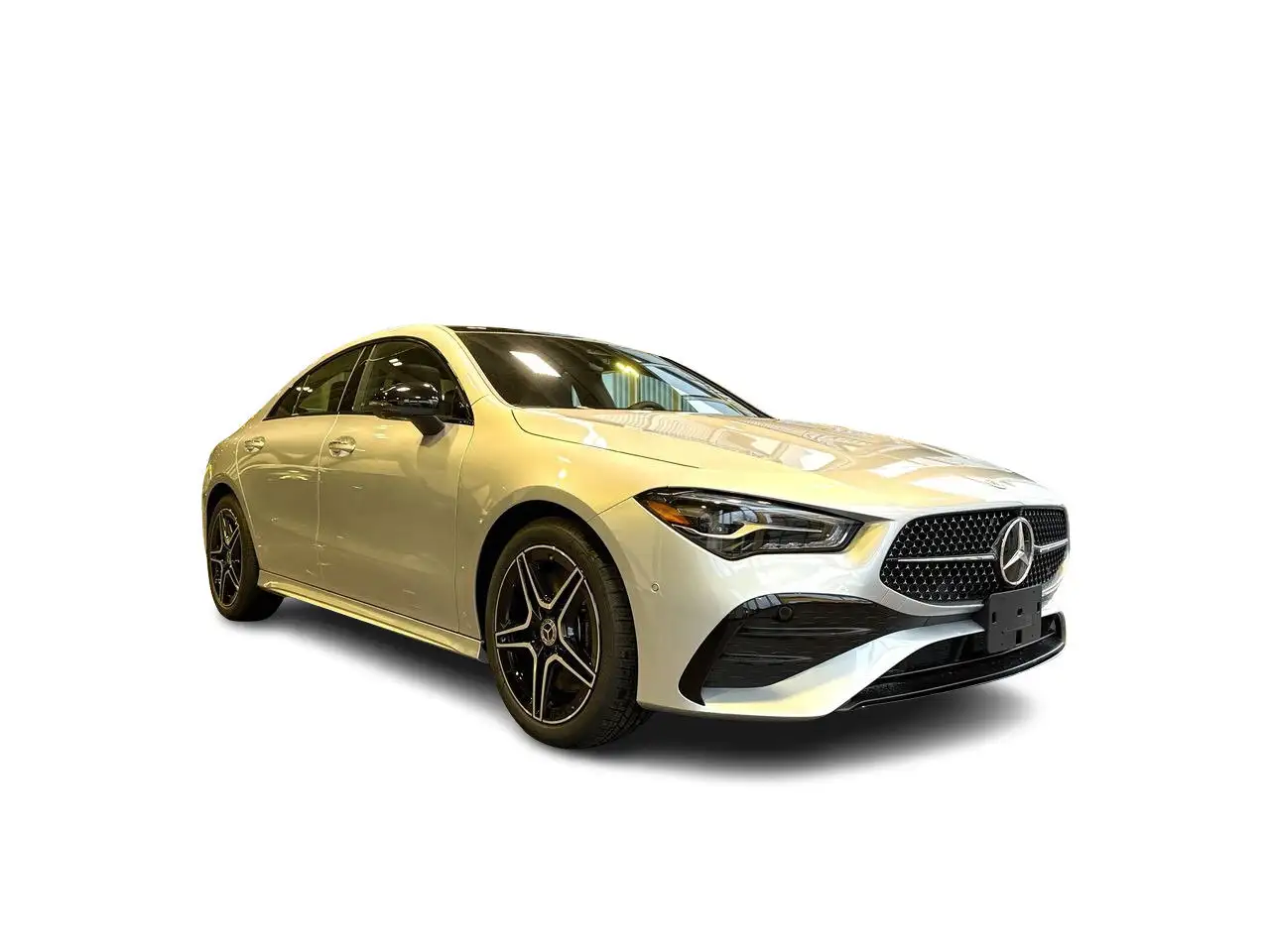 Mercedes-Benz CLA снимка Mercedes-Benz CLA