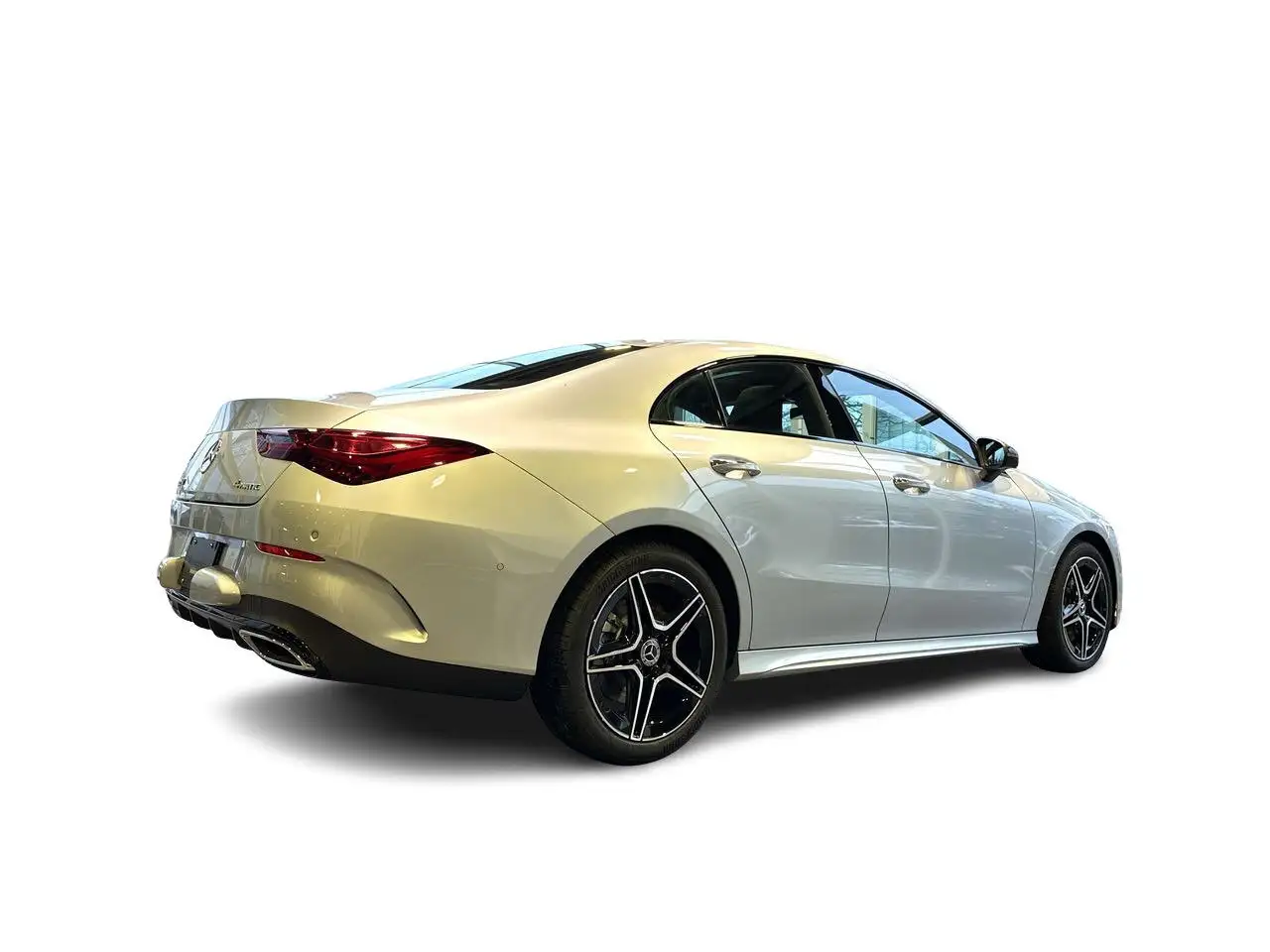 Mercedes-Benz CLA снимка Mercedes-Benz CLA