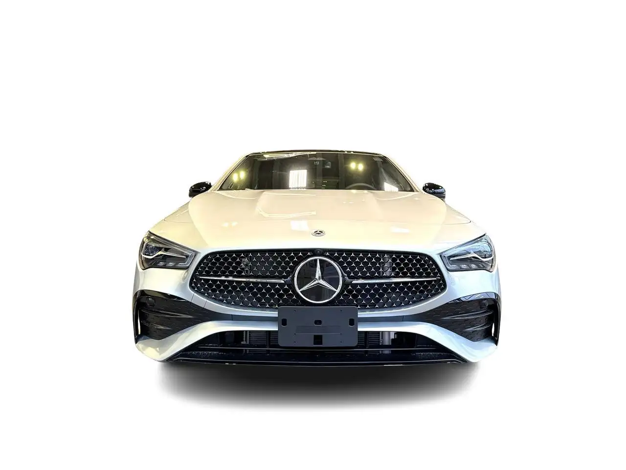 Mercedes-Benz CLA снимка Mercedes-Benz CLA