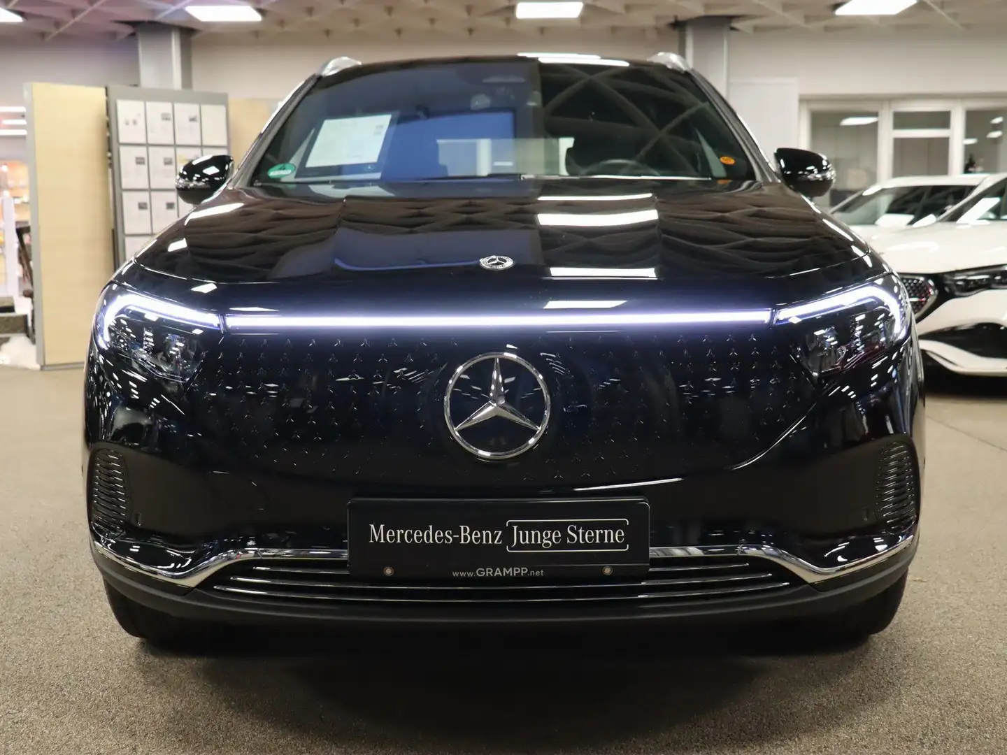 Mercedes-Benz EQA 300 4M Progressive-Advanced/Fahrassistenz Noir - 2