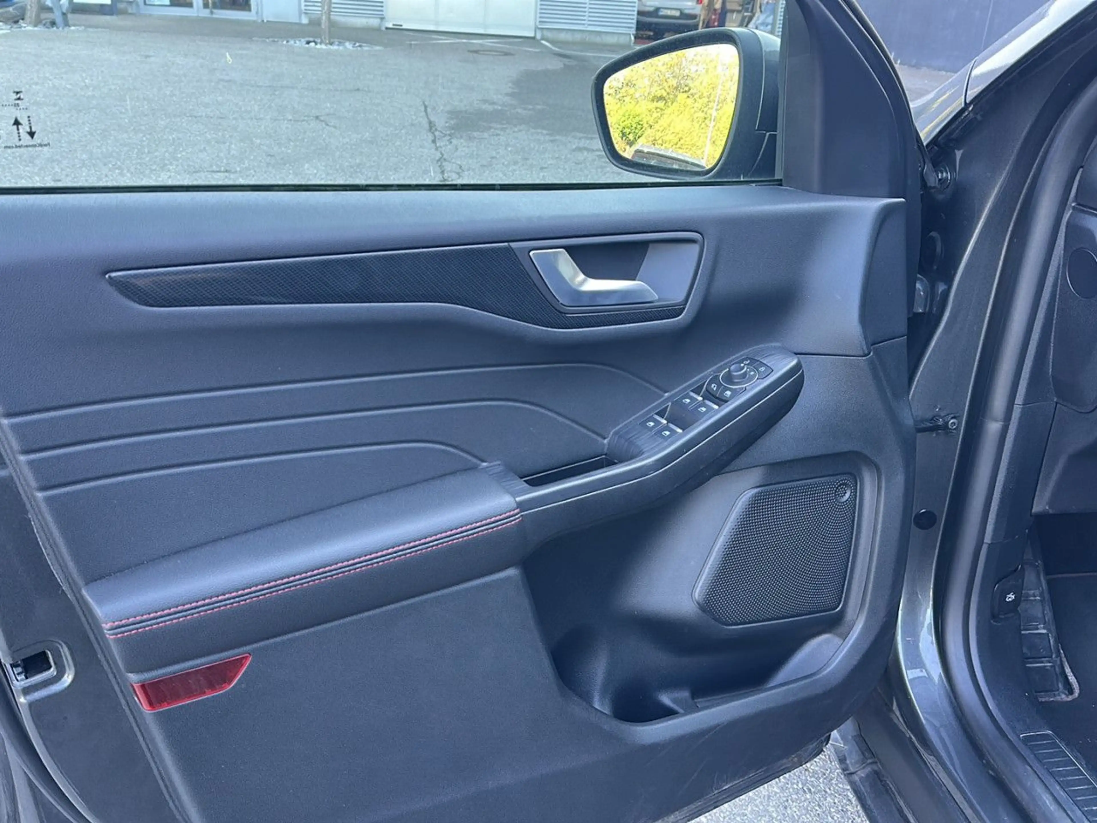 Ford Kuga Hybrid ST-Line X Automatik Bluetooth Navi LED — photo 27