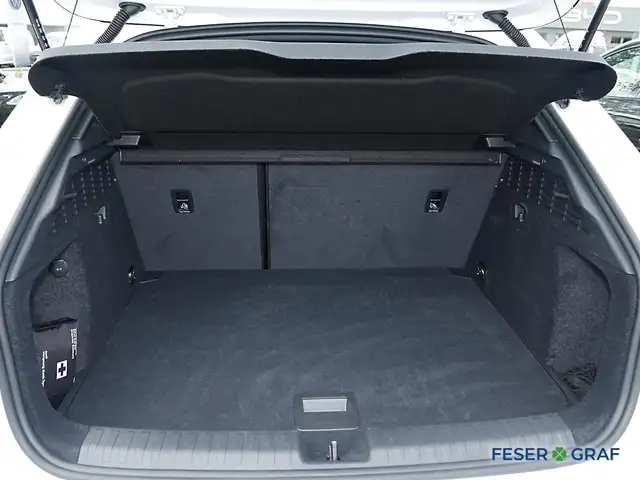 Audi S3 view 9