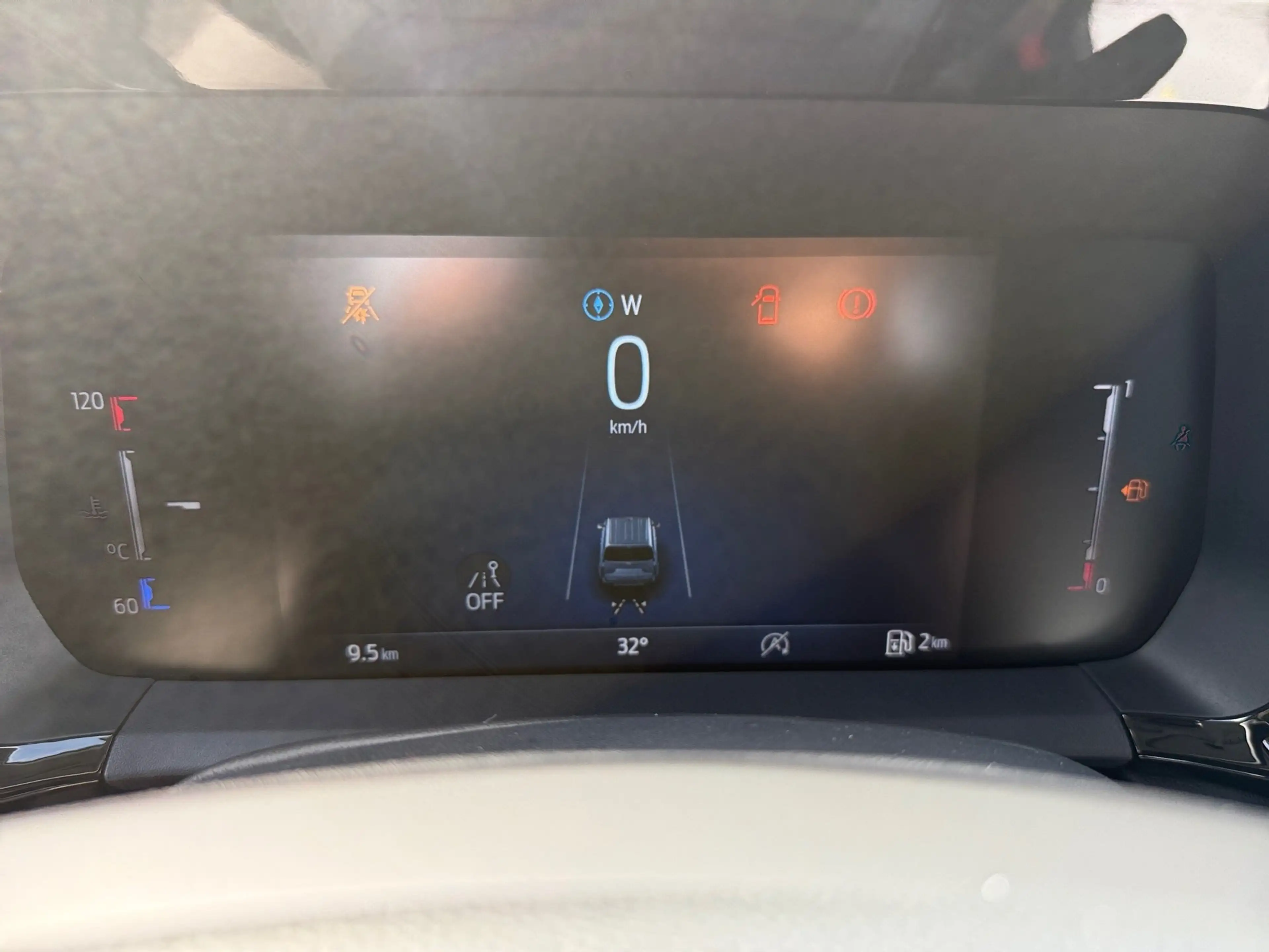 Ford Tourneo Courier Titanium — photo 13