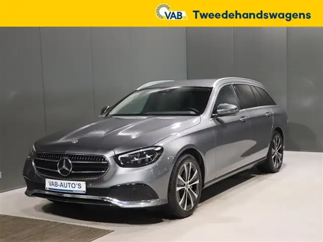 Mercedes-Benz E 300 AVANTGARDE E300e PHEV