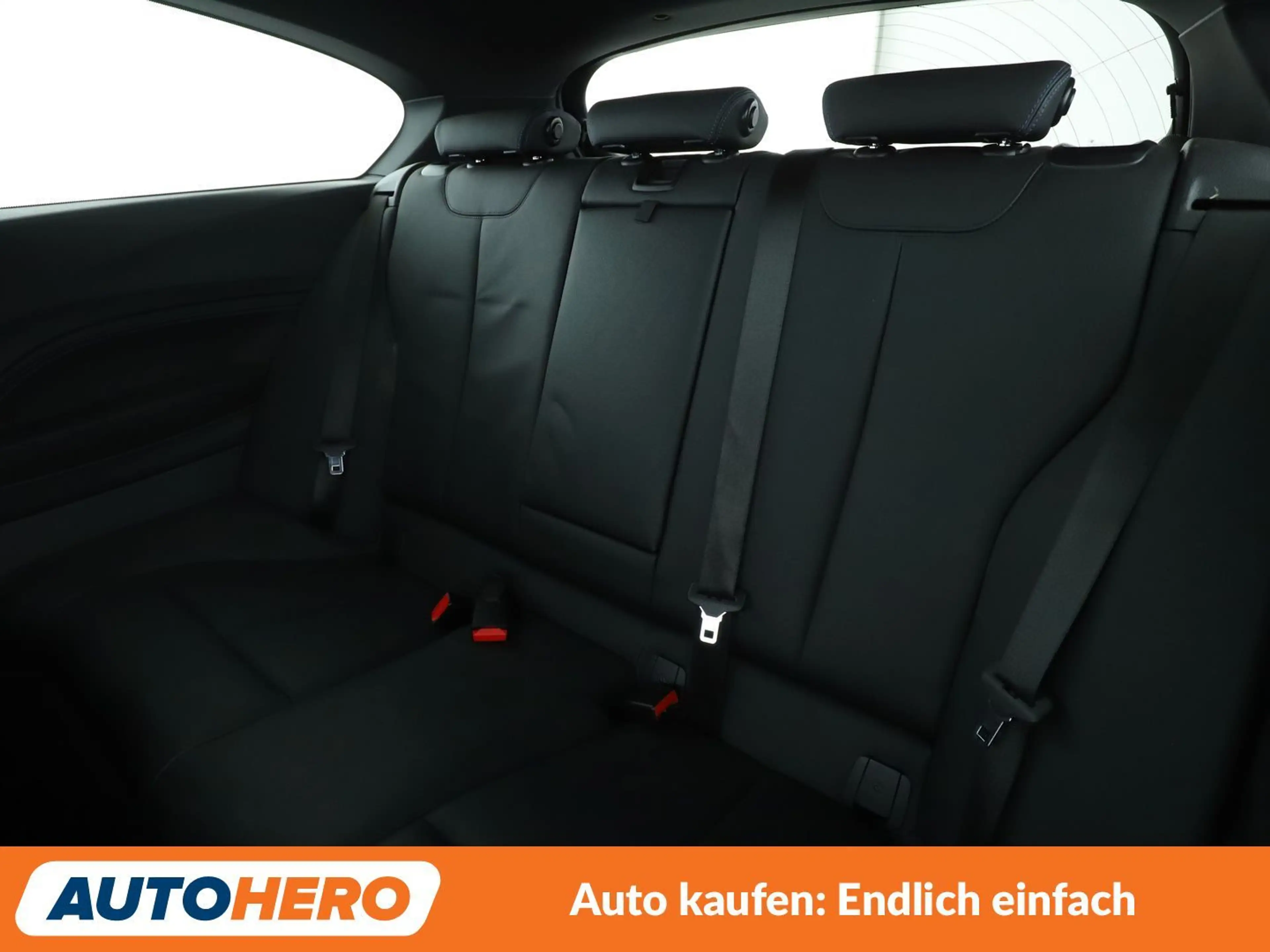BMW 140 M140i xDrive Special Edition Aut.*NAVI*TEMPO*LED* — photo 14
