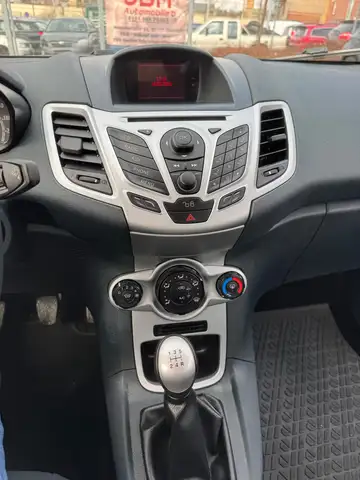 Ford Fiesta view 14