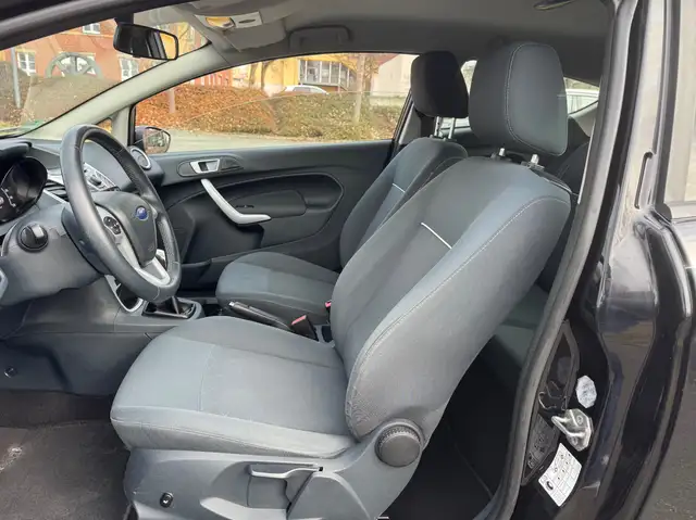 Ford Fiesta view 11