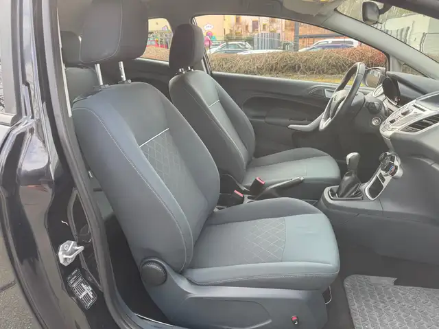 Ford Fiesta view 8