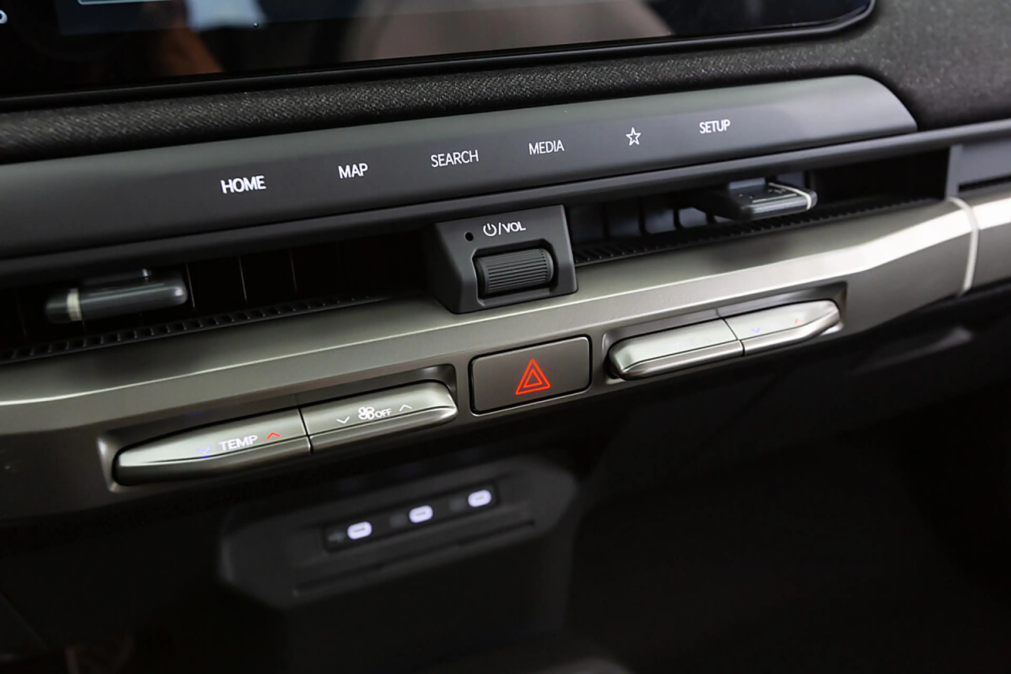Kia EV3 AWD 81,4kWh GT-Line — photo 9