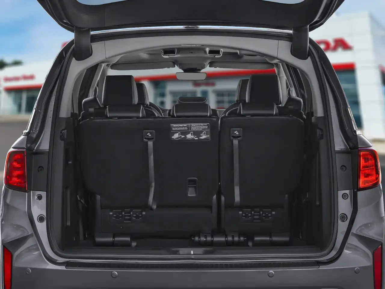 Honda Odyssey снимка Honda Odyssey