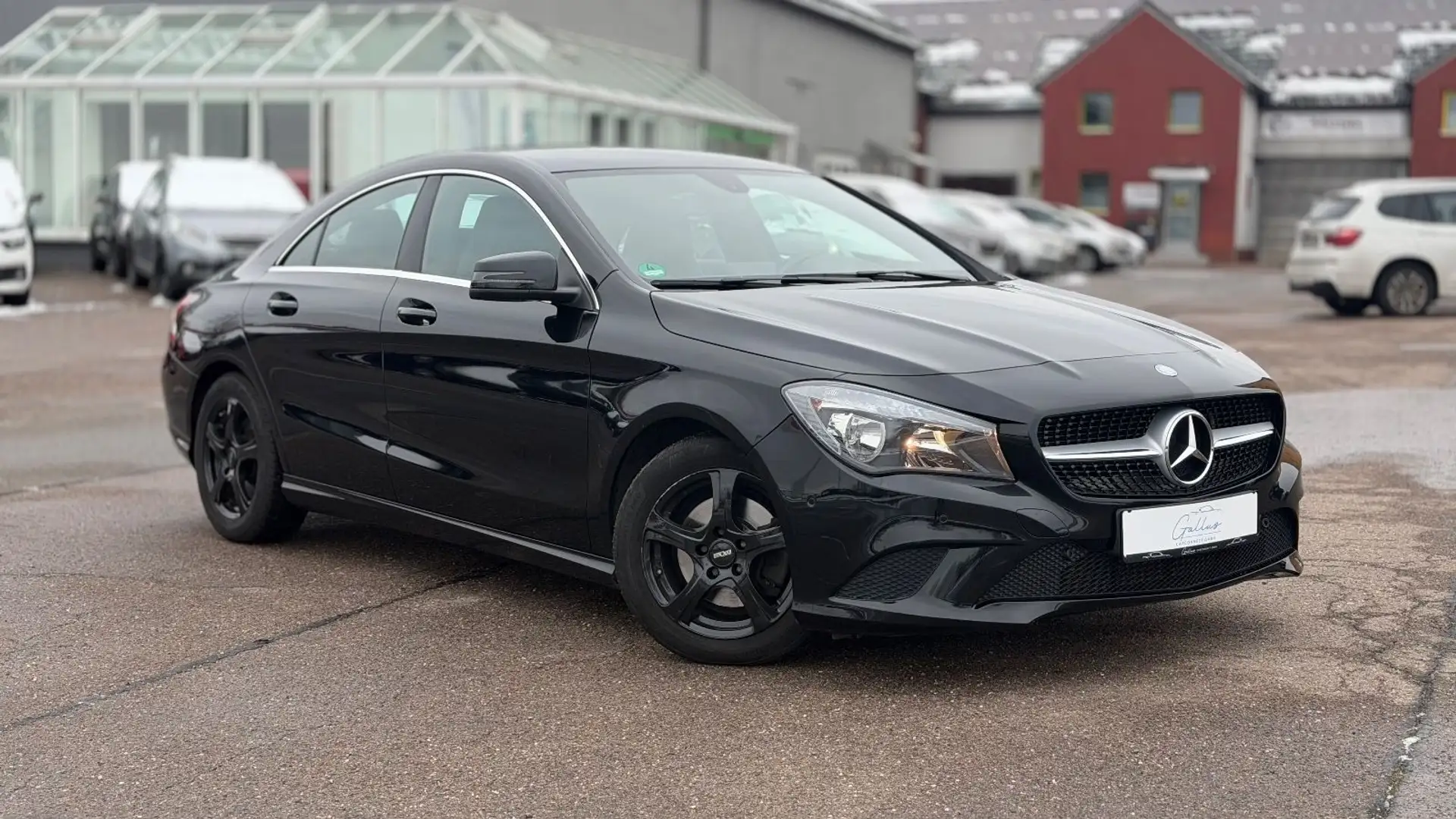 Mercedes-Benz CLA 180 *TÜV*8-Fach*NAVI*PDC*AUTOMATIK* Schwarz - 2
