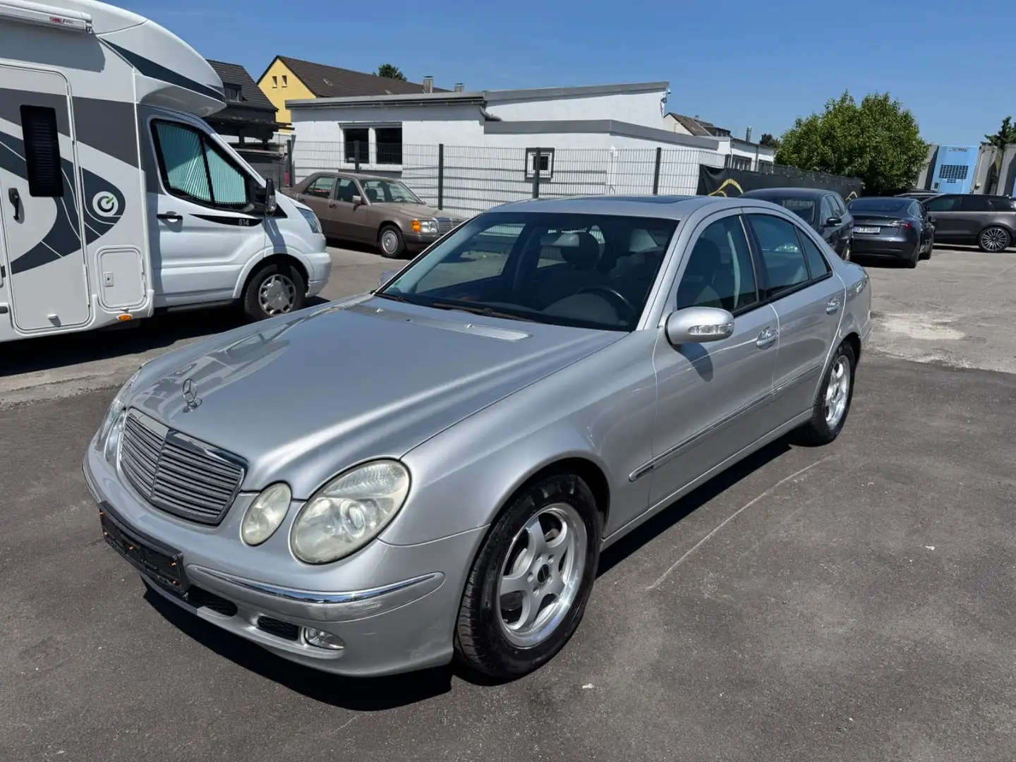 Mercedes-Benz E 200 Kompressor Aut Argento - 1