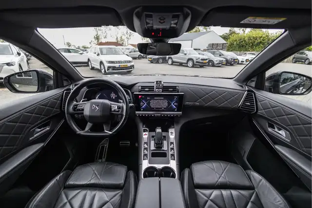 DS Automobiles DS 7 Crossback view 6