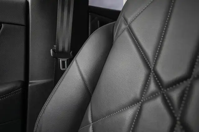 DS Automobiles DS 7 Crossback view 11