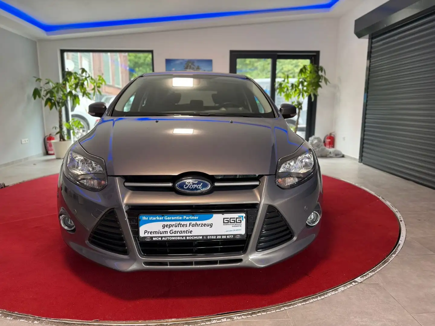 Ford Focus Lim. Titanium Braun - 2